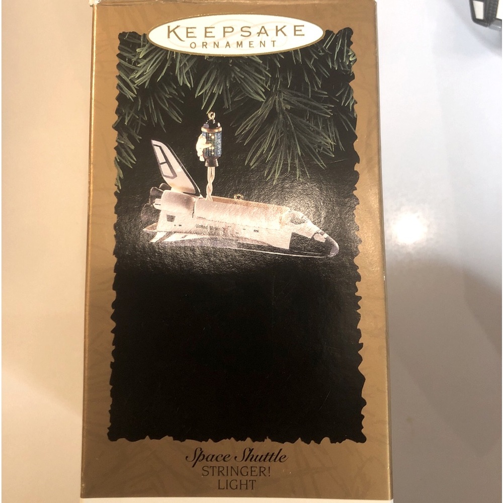 1995 Hallmark Keepsake SPACE SHUTTLE Stringer Light Magic Ornament Christmas